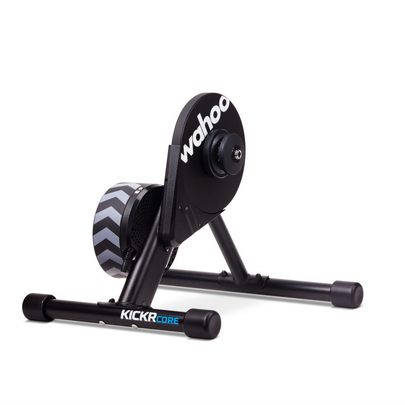 Wahoo KICKR CORE PowerTrainer mit ZWIFT Cog/Click