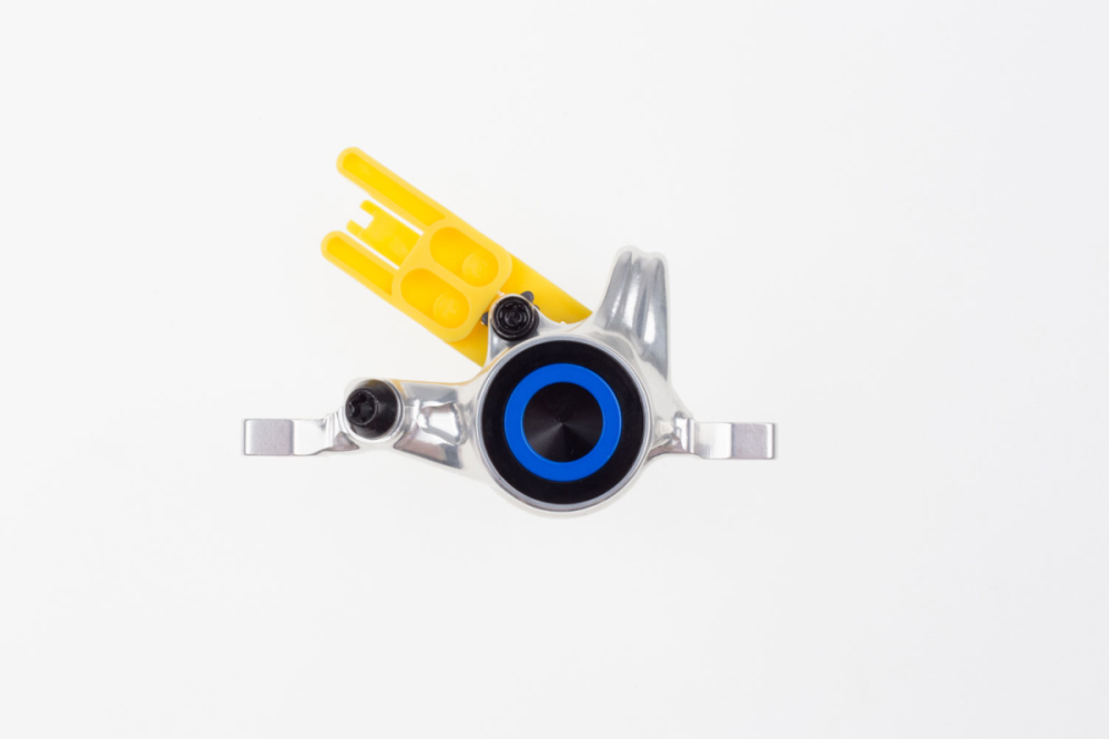 Magura Bremszange MT Trail Carbon Hinterrad 2-Kolben, Chrom poliert, Blende blau, drehbarer Leitungsansc...