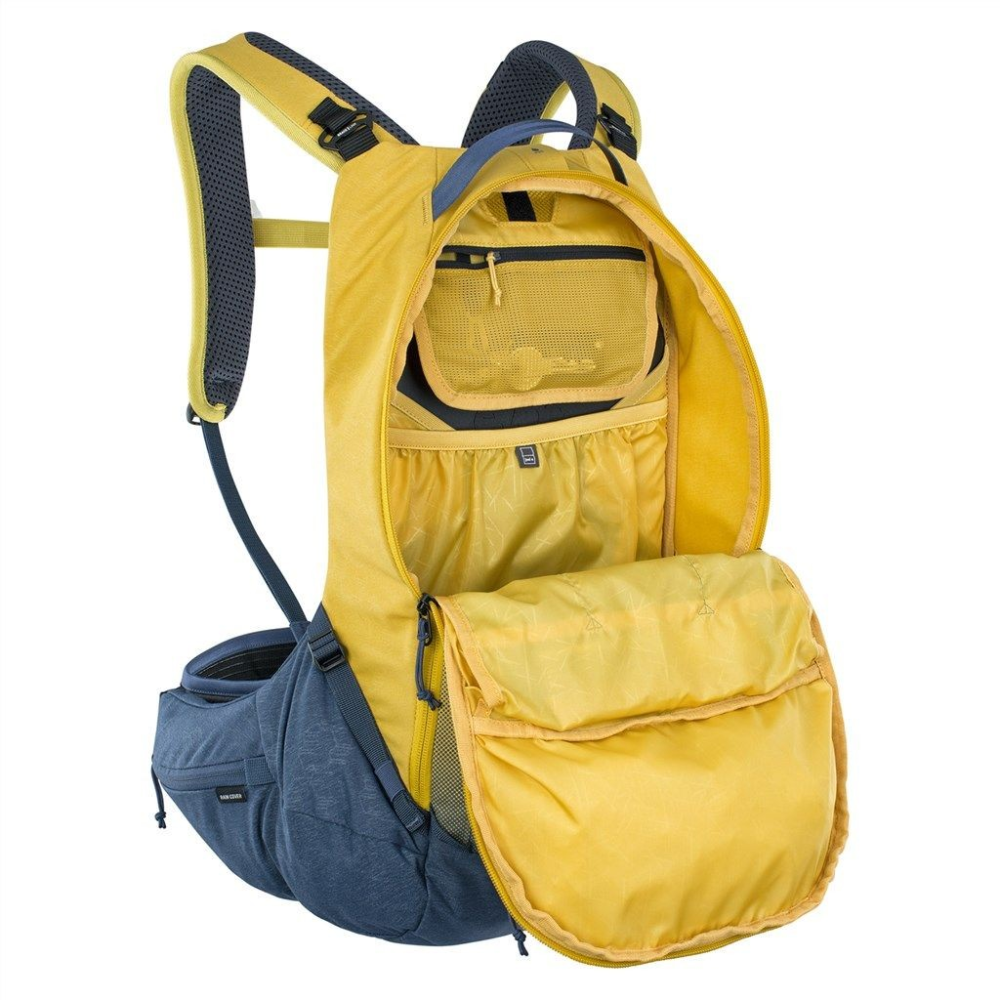 Evoc Trail Pro 16L Backpack, S/M, curry/denim