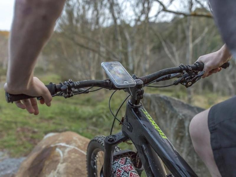 Quad Lock Poncho - Samsung Galaxy S22