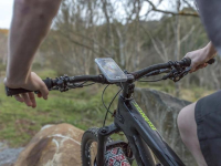 Quad Lock Poncho - Samsung Galaxy S22