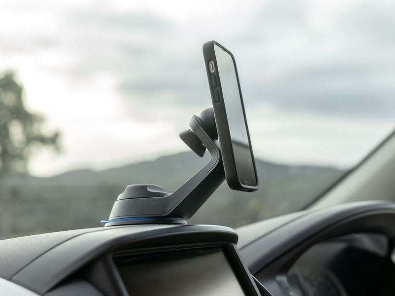 Quad Lock Windscreen / Dash Car Mount