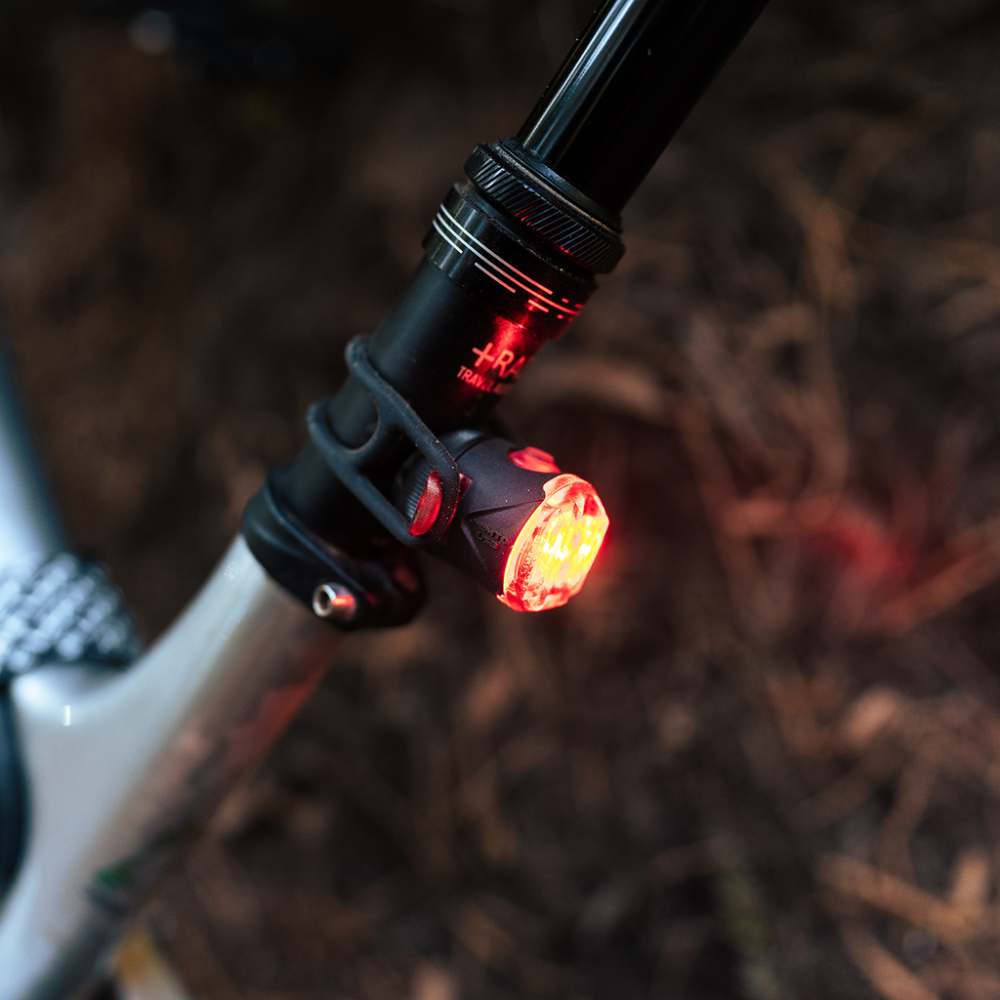 Lezyne Femto USB C Drive Rear V2, Rot