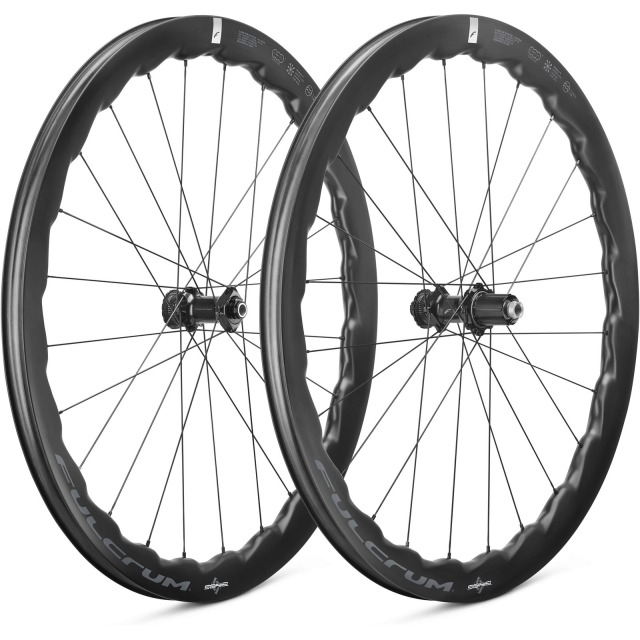 Fulcrum Soniq 42 Carbon DB Laufradsatz, Mod. 26, C25 2-WayFit 12x100/142mm HG 11/12S