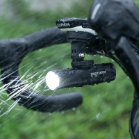 Lelumia Lampe Twist 1500, 1500 Lumen inkl. USB-C Ladekabel schwarz