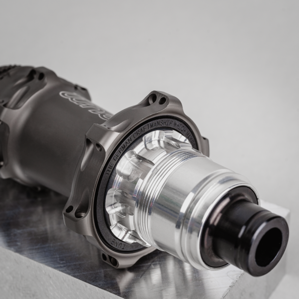 Tune Rear Road Hub, YOKTO Disc, Centerlock, 24 Loch, 12x142mm, Keramik Lager, Sram XD/XDR 6T, yokto grey