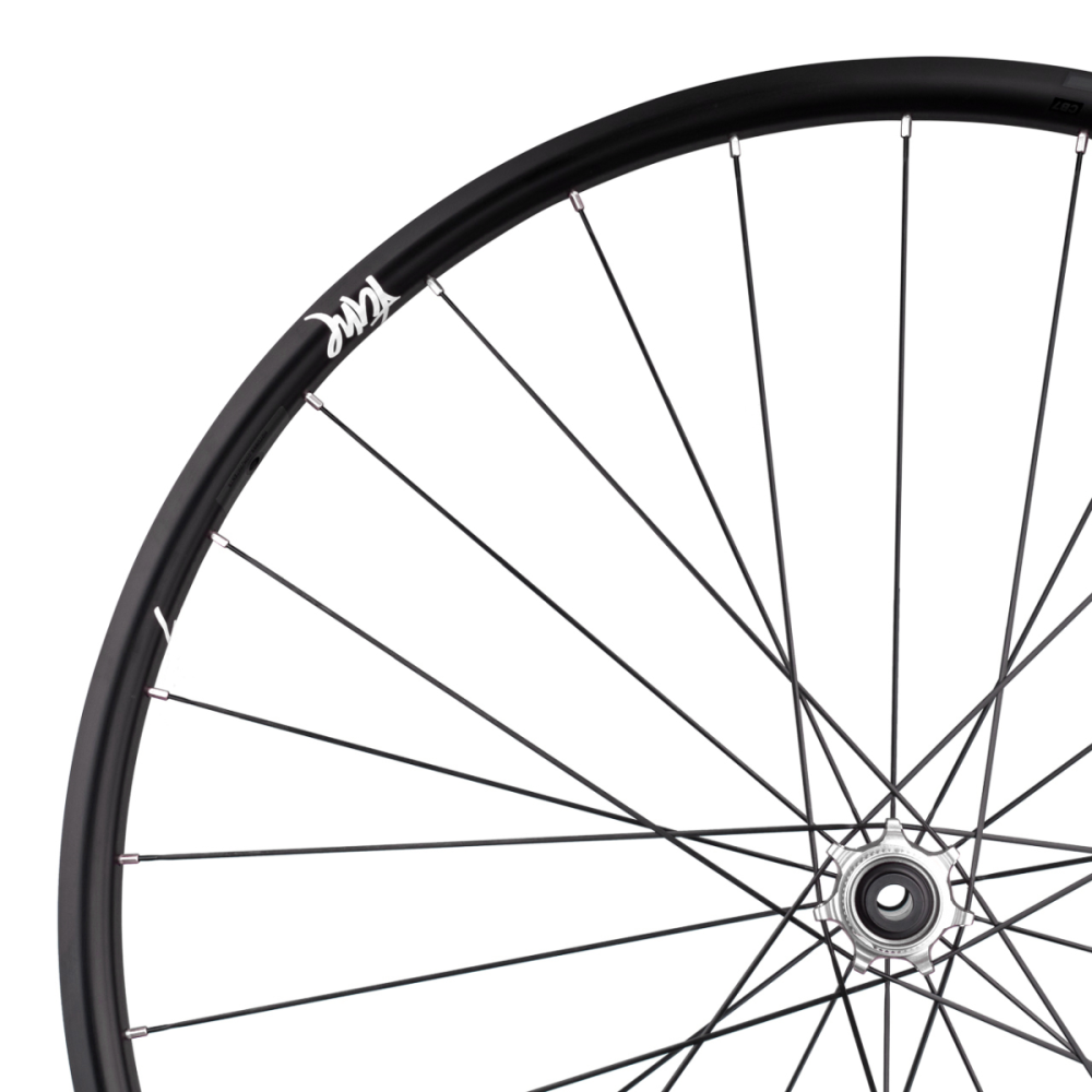 Tune Front Wheel Disc, Road Carbon, SB20Dsky, Princess CL 28h, 12mm, Standard Bearings